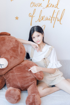 白女pk两黑男视频